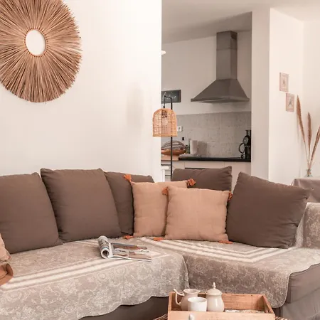 Petit Paradis Garrigue Holiday home Moulezan