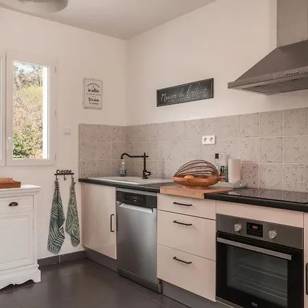 Petit Paradis Garrigue Holiday home