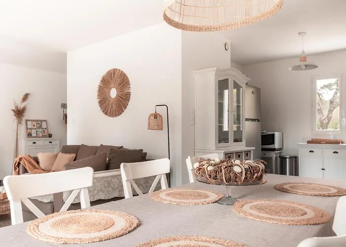 Hébergement de vacances Petit Paradis Garrigue *